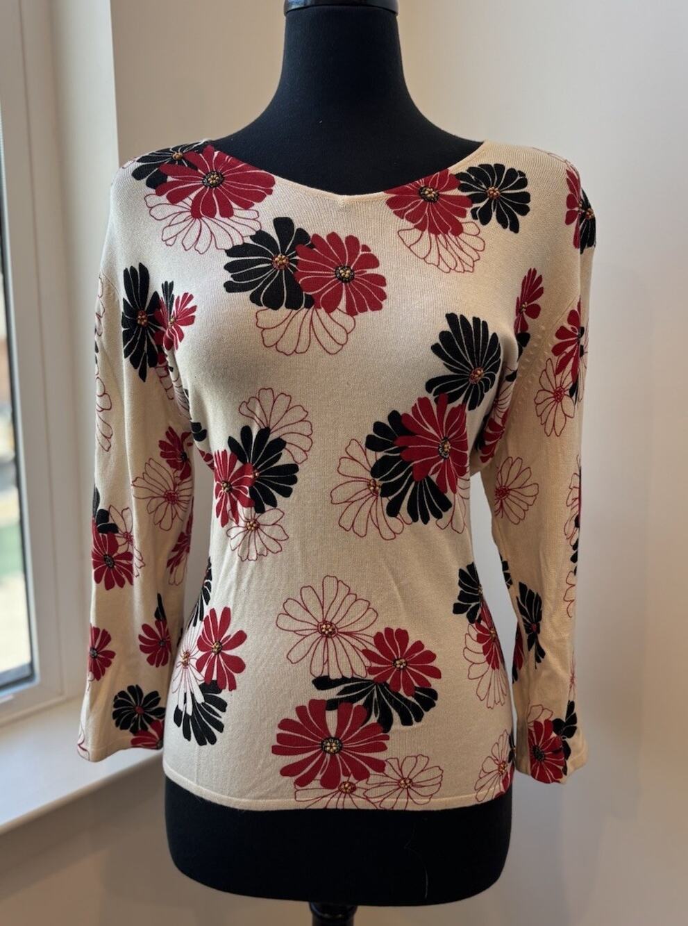 NWT Sag Harbor Floral Cream Red Beaded Long Sleeve Sweater Top Size Large